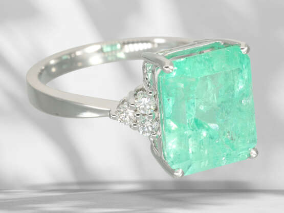 Ring: emerald/brilliant-cut diamond gold ring, large emerald… - photo 3