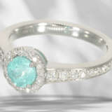 Ring: modern brilliant-cut diamond ring with rare Paraiba to… - photo 2