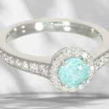 Ring: modern brilliant-cut diamond ring with rare Paraiba to… - photo 3