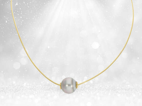 Modern, very noble goldsmith necklace with diamonds and a Ta… - photo 6