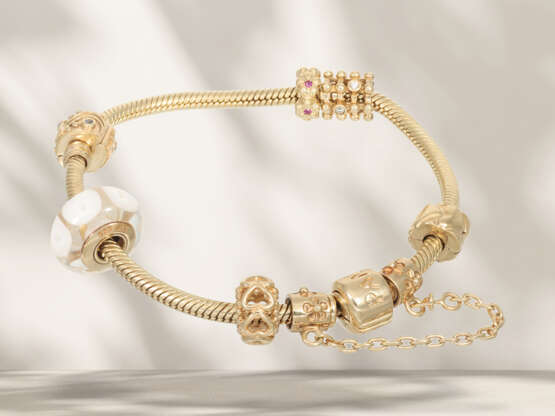 Goldenes, schweres und ehemals teures Pandora Armband mit 6 … - Foto 2