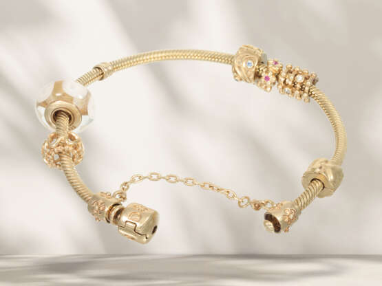 Goldenes, schweres und ehemals teures Pandora Armband mit 6 … - Foto 4