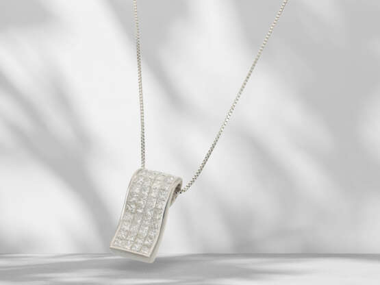 Chain/pendant: fine white gold chain with high-quality diamo… - фото 2