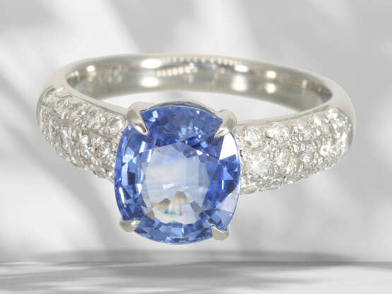 Ring: high-quality platinum ring with sapphire and brilliant… - фото 2