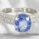 Ring: high-quality platinum ring with sapphire and brilliant… - фото 3