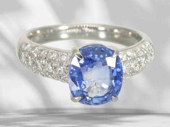 Ring: high-quality platinum ring with sapphire and brilliant… - фото 3