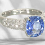 Ring: high-quality platinum ring with sapphire and brilliant… - фото 4