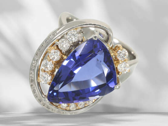 Ring: unique, heavy platinum ring with top quality tanzanite… - photo 1
