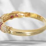 High-quality designer bangle with beautiful brilliant-cut di… - фото 4