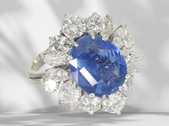 Ring: impressive brilliant-cut diamond/diamond gold ring wit… - photo 3