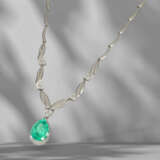 Chain: exceptional platinum necklace with Colombian emerald … - фото 4