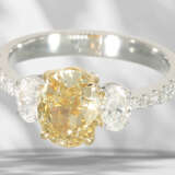 Ring: hochwertiger Fancy Diamantring, Mittelstein 2,09ct… - Foto 2