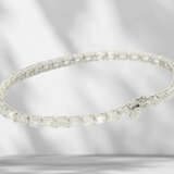 Bracelet: extremely high-quality tennis bracelet with 41 lar… - photo 4