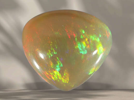 Opal: außergewöhnlich großer und schöner Tropfen-Opal mit fe… - Foto 2
