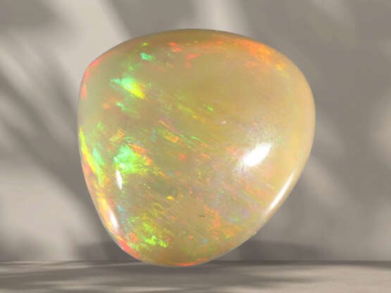 Opal: außergewöhnlich großer und schöner Tropfen-Opal mit fe… - Foto 4