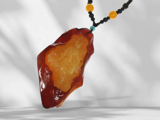 Amber: large, cut butterscotch amber of approx. 550ct on a f… - photo 3