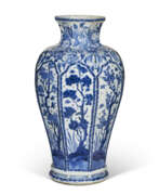 Porcelain. A CHINESE EXPORT PORCELAIN BLUE AND WHITE OCTAGONAL VASE