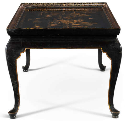 A CHINESE EXPORT BLACK AND GILT LACQUER LOW TABLE - фото 3