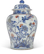 Porcelain. A LARGE CHINESE IMARI PORCELAIN BALUSTER JAR AND COVER