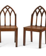 Eichenholz. A PAIR OF VICTORIAN OAK 'GOTHICK' HALL CHAIRS