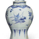 A CHINESE EXPORT PORCELAIN BLUE AND WHITE 'HATCHER CARGO' JAR AND COVER - Foto 2