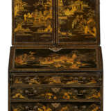 A CHINESE EXPORT BLACK-AND-GILT LACQUER BUREAU CABINET - фото 7