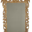 AN EARLY GEORGE III GILTWOOD MIRROR - Auktionsarchiv