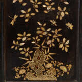AN ASIAN EXPORT MOTHER-OF-PEARL INLAID BLACK LACQUER CABINET - photo 6