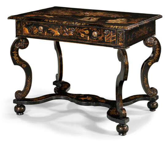 A WILLIAM AND MARY BLACK, GILT AND POLYCHROME-JAPANNED SIDE TABLE - Foto 1