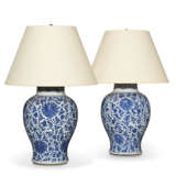 A PAIR OF CHINESE EXPORT PORCELAIN BLUE AND WHITE JARS, MOUNTED AS LAMPS - photo 1