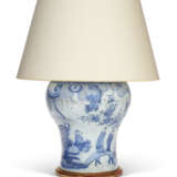 A DUTCH DELFT BLUE AND WHITE JAR, MOUNTED AS A LAMP - photo 3