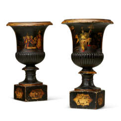 A PAIR OF REGENCY BLACK AND GILT-JAPANNED FRUITWOOD URNS