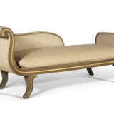 A REGENCY GREEN-PAINTED AND PARCEL-GILT CHAISE LONGUE - фото 3
