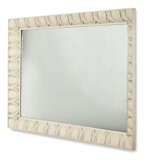 A NORTH EUROPEAN WHITE-PAINTED ARCHITECTURAL MIRROR - Foto 5