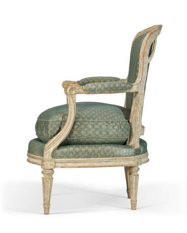 A LOUIS XVI CREAM-PAINTED BEECHWOOD FAUTEUIL - photo 2