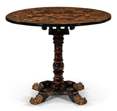 A CHINESE EXPORT BLACK AND GILT-LACQUERED CENTER TABLE - Foto 1