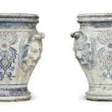 A PAIR OF FRENCH WHITE AND BLUE-PAINTED CAST-IRON JARDINIERES - photo 4