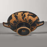 AN ATTIC RED-FIGURED KYLIX - photo 3