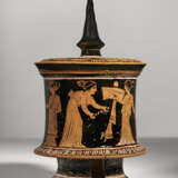 AN ATTIC RED-FIGURED PYXIS - Foto 4
