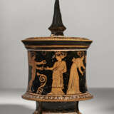 AN ATTIC RED-FIGURED PYXIS - photo 7