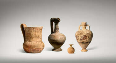 FOUR GREEK AND ETRUSCAN POTTERY VESSELS