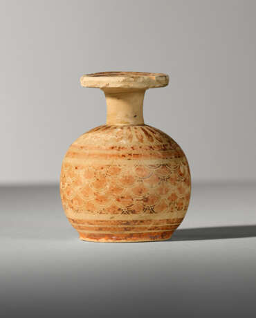 FOUR GREEK AND ETRUSCAN POTTERY VESSELS - Foto 8