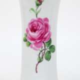 Meissen-Vase, Schwertermarke 1850-1924, Trompetenform, Rote Rose, 1. Wahl, H. 24,5 cm - Foto 1