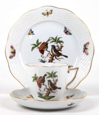 Kaffeegedeck, Herend, Rothschild, polychrome Vogelmalerei mit Insekten und Goldrand, Teller-Dm. 19 cm - photo 1