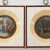 2 Miniaturen, mit querovalen höfischen Szenen, Gouache, 1x signiert, hinter Glas im beinfarbenem Rahmen, ges. 10x11,8 cm - фото 1