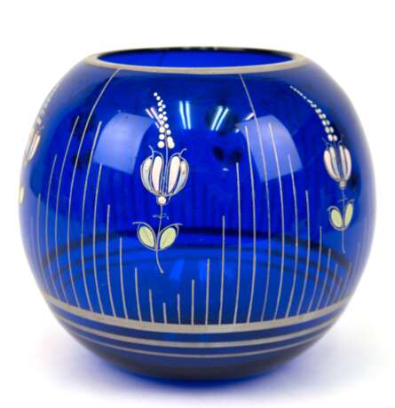 Art-Deco-Kugelvase, blaues Glas mit floraler Emailmalerei und Liniendekor, H. 14 cm - Foto 1