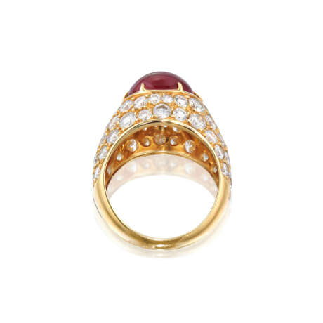 VAN CLEEF & ARPELS RUBY AND DIAMOND RING - Foto 2