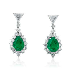 PAIR OF EMERALD AND DIAMOND PENDENT EARRINGS