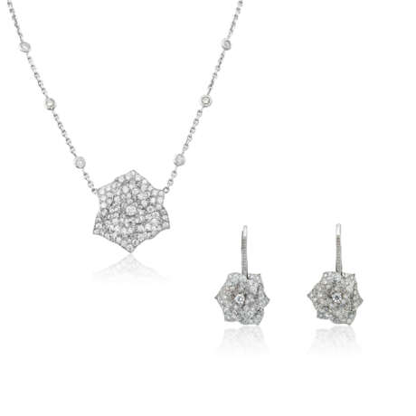 PIAGET SET OF DIAMOND 'ROSE' PENDENT NECKLACE AND EARRINGS - photo 1