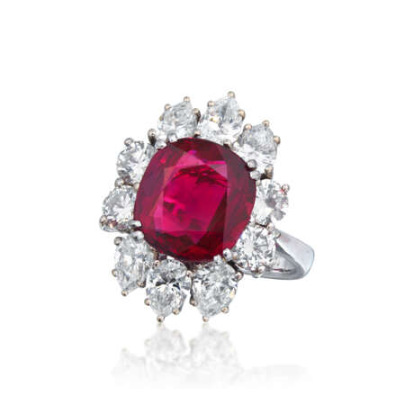 RUBY AND DIAMOND EARRINGS AND RING - photo 2